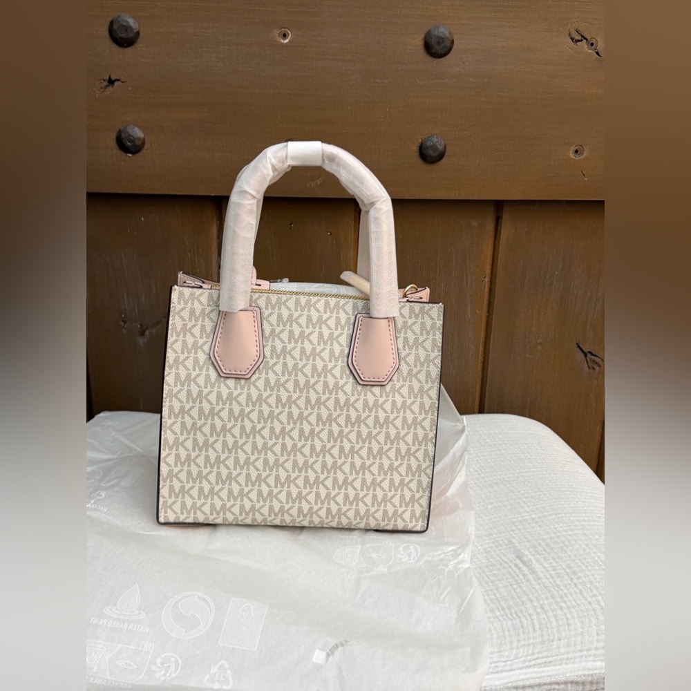 Michael Kors Mercer Medium Logo and Leather Accordion‎ Crossbody Bag - Picture 5 of 11